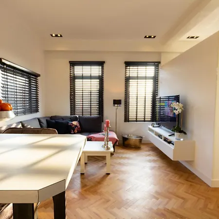 Spacious Private Apartement, 25min From Amsterdam Apartmán *