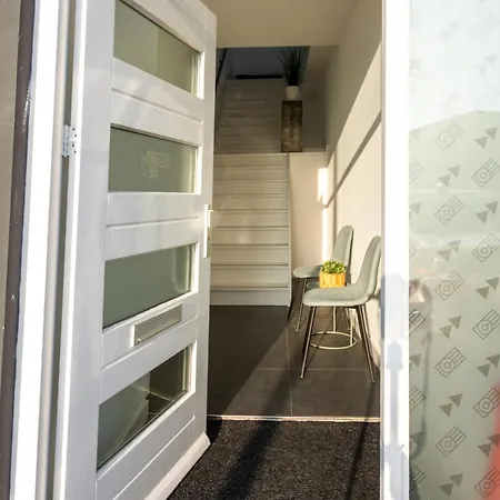 Spacious Private Apartement, 25min From Amsterdam