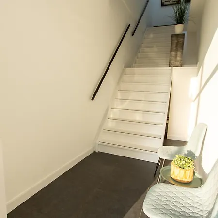 Spacious Private Apartement, 25min From Amsterdam Apartmán