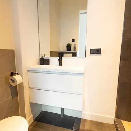 Spacious Private Apartement, 25min From Amsterdam Lägenhet *