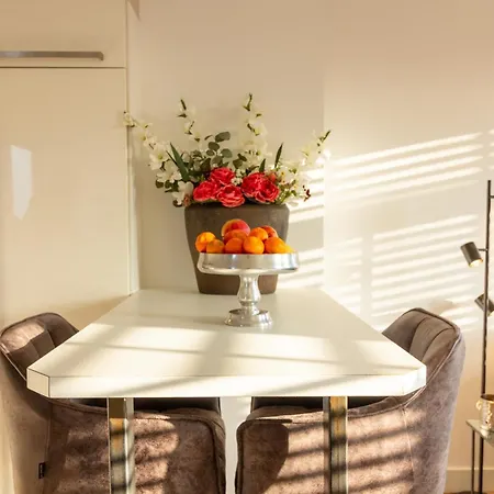Spacious Private Apartement, 25min From Amsterdam * Hilversum